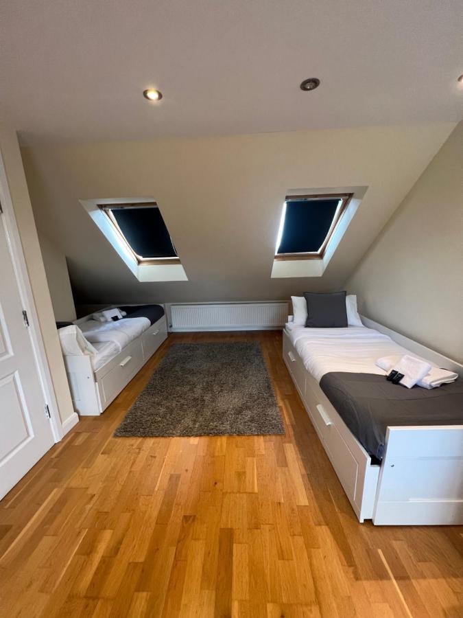 Hotel Stunning House 15 Min From Wembley Arena Londra Esterno foto